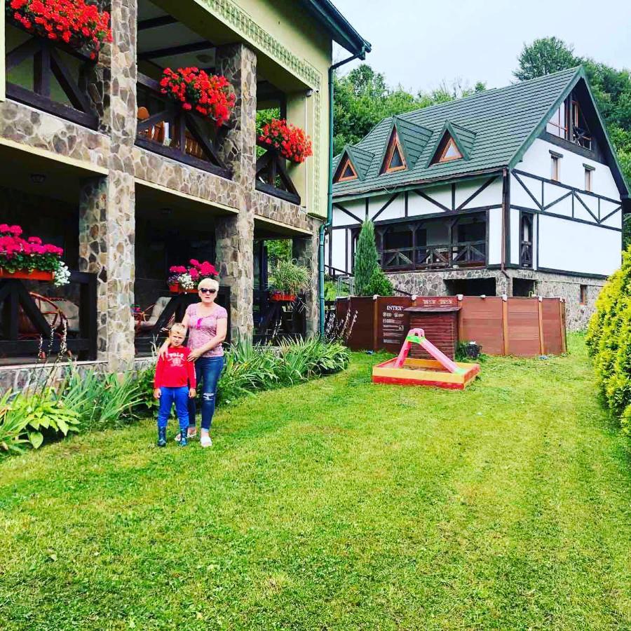 فندق سلافسكيفي  Chalet Trostian المظهر الخارجي الصورة